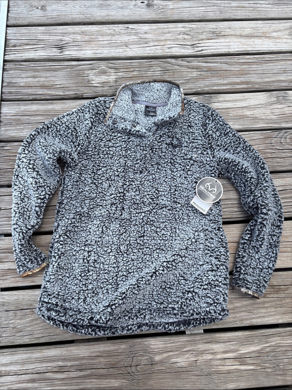 Cozy Women's Realtree Gray Sherpa Pullover Sweater